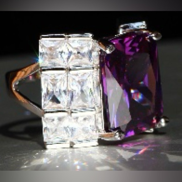 Beautiful Art Deco Style Ring Purple Aquarius Birthday Color W/3 Diamond On Side - Picture 2 of 10